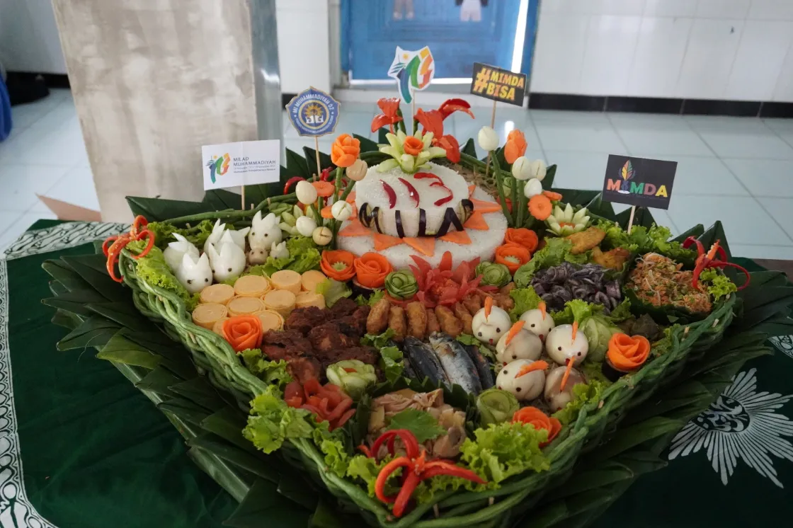 Galeri Perayaan Milad Muhammadiyah ke-113 di Pondok Modern Paciran 13